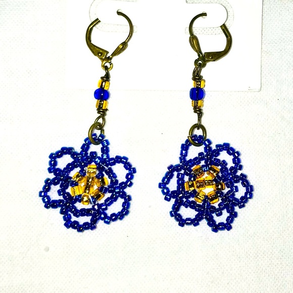 Swarovski Crystal and Seed Bead Drop Earrings - Picture 1 of 3
